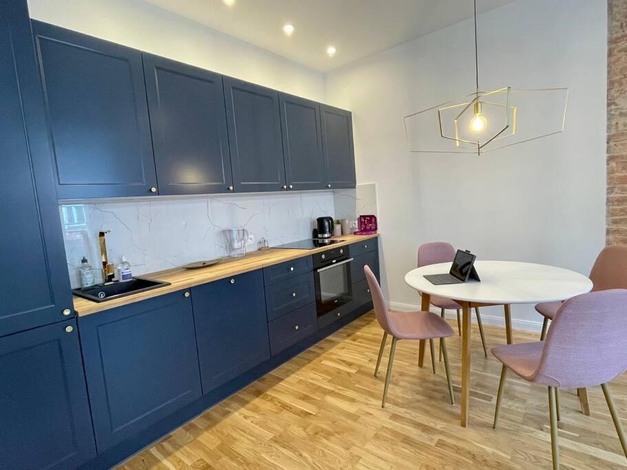 Luxury Apartment In Gliwice Near Town Square エクステリア 写真